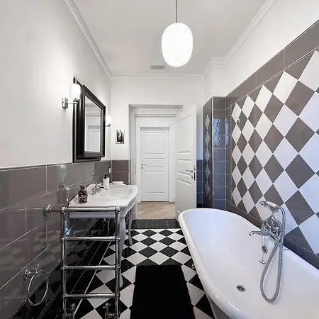 Apartment La Casa Del Pittore -centro Storico-